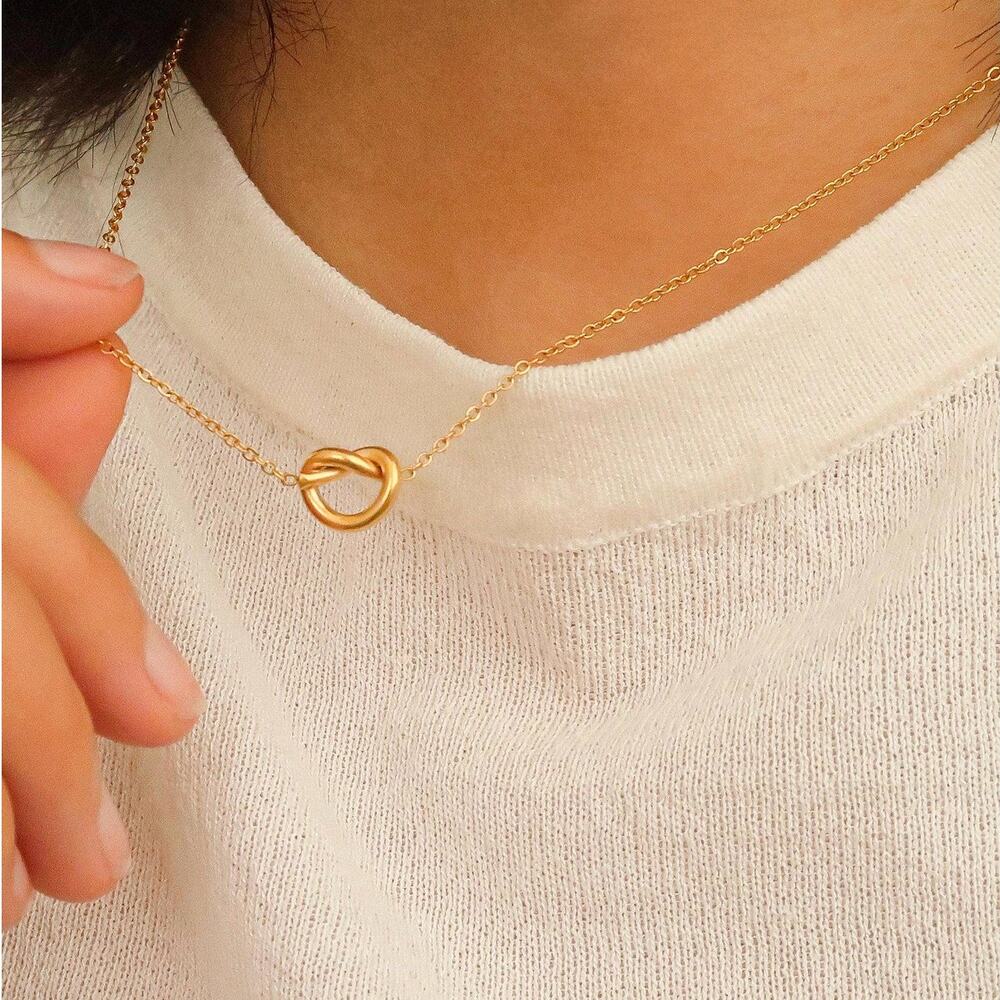 Aimee Dainty Braided Heart Necklace 18K Gold Plated Non Tarnish